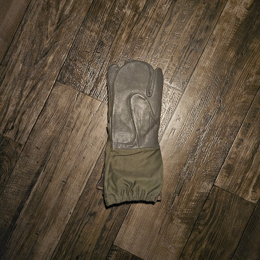 German Surplus Trigger Mittens w/ USGI Glove Set