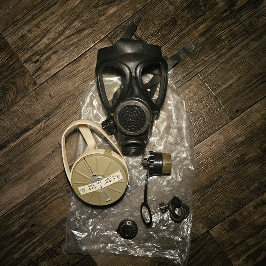 Israeli M15 Gas Mask Kit